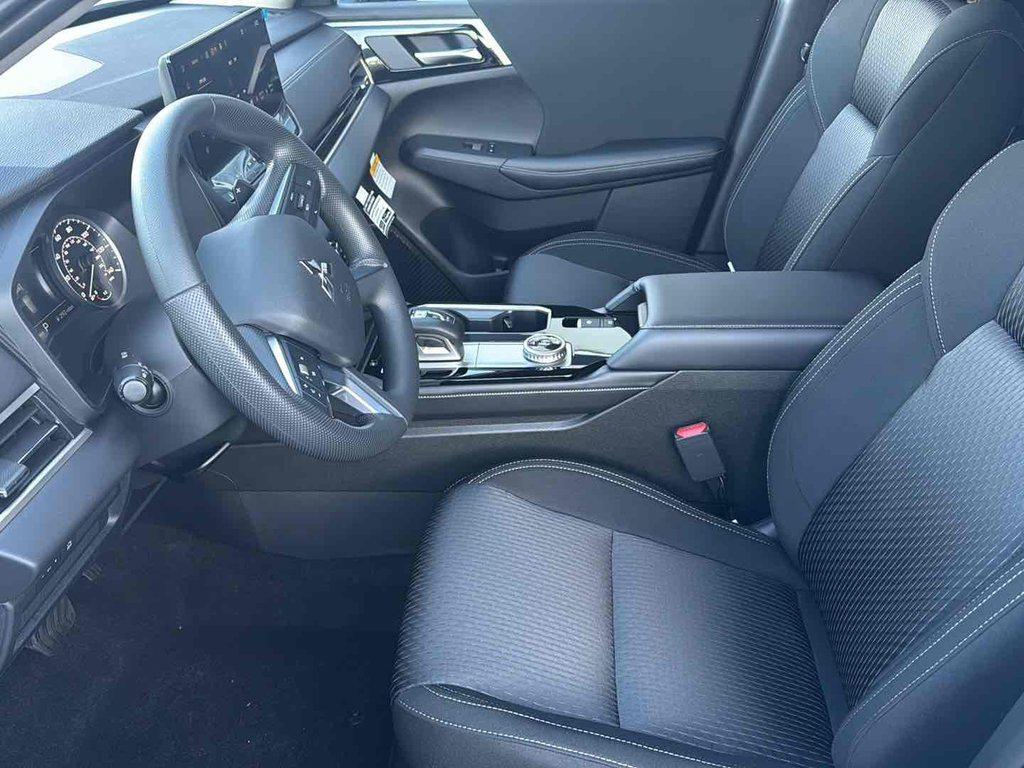 new 2026 Mitsubishi Outlander car, priced at $32,785