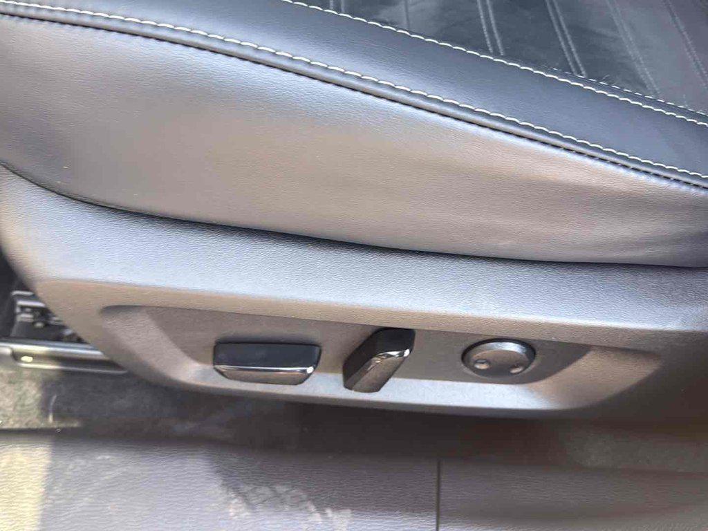 used 2025 Mitsubishi Outlander car, priced at $30,995