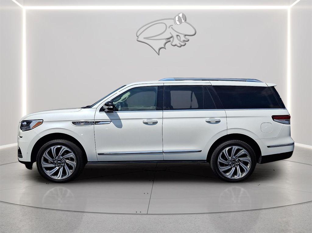 used 2024 Lincoln Navigator car, priced at $61,500