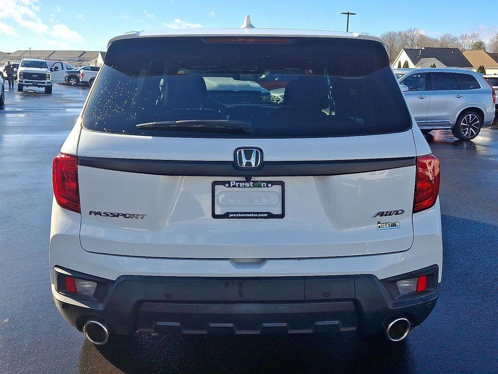 used 2022 Honda Passport car, priced at $27,247