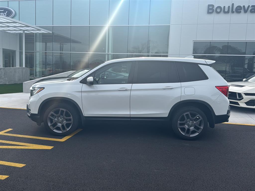 used 2022 Honda Passport car, priced at $27,247