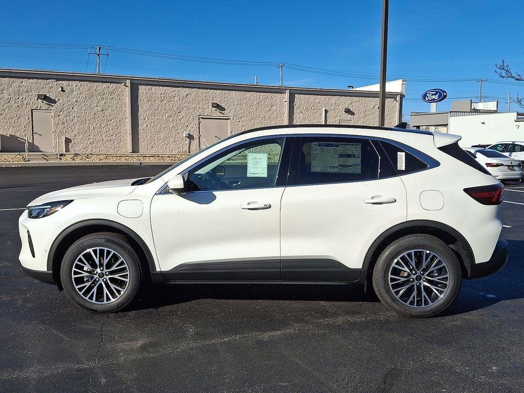 new 2024 Ford Escape PHEV car, priced at $37,210