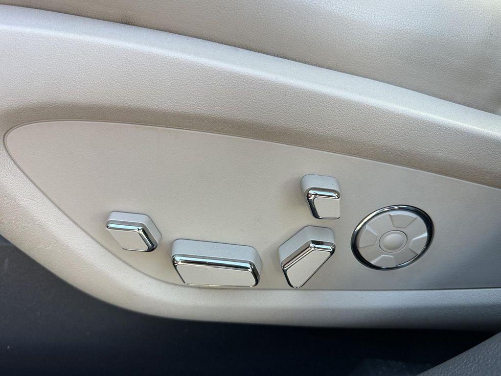 used 2020 Lincoln Nautilus car, priced at $28,704