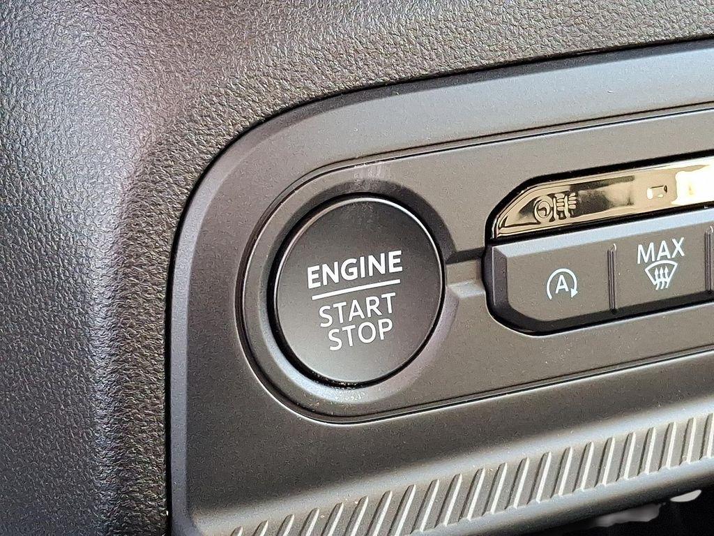 new 2025 Ford Bronco Sport car, priced at $31,494