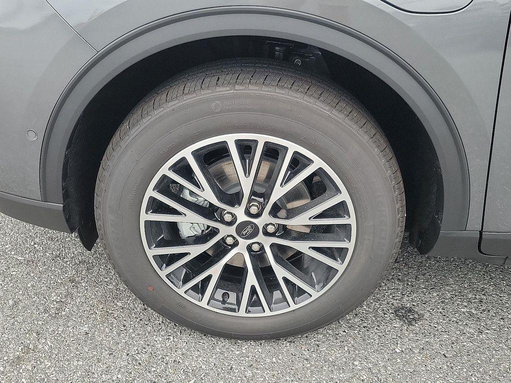 new 2024 Ford Escape PHEV car, priced at $35,971