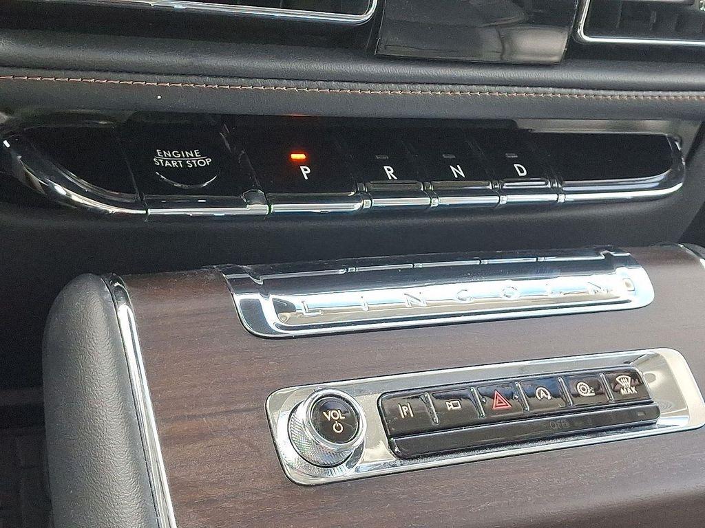 new 2025 Lincoln Aviator car, priced at $74,208