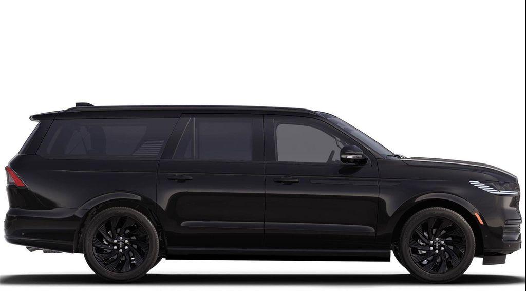 new 2025 Lincoln Navigator car, priced at $106,980