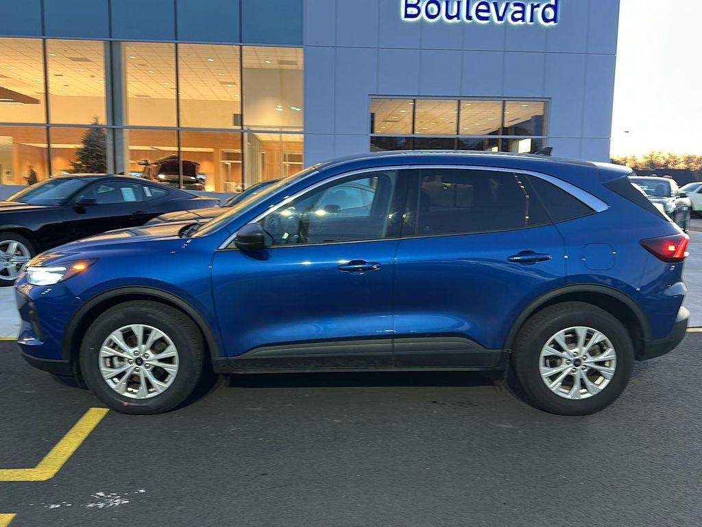used 2023 Ford Escape car, priced at $22,000