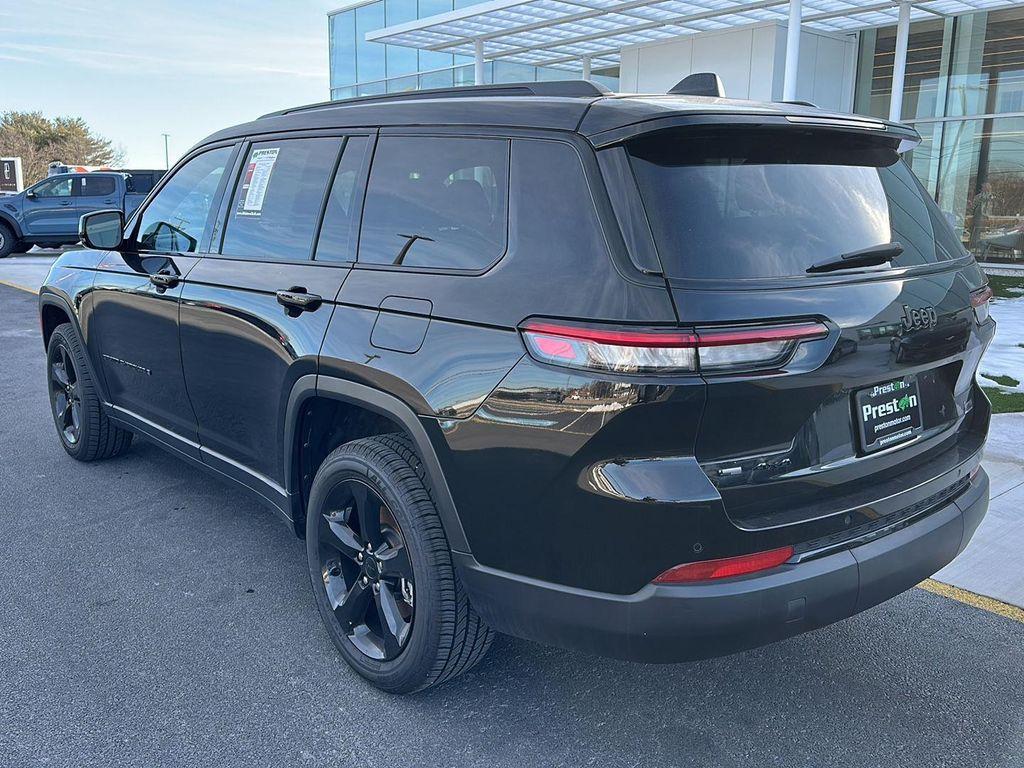 used 2022 Jeep Grand Cherokee L car, priced at $25,500