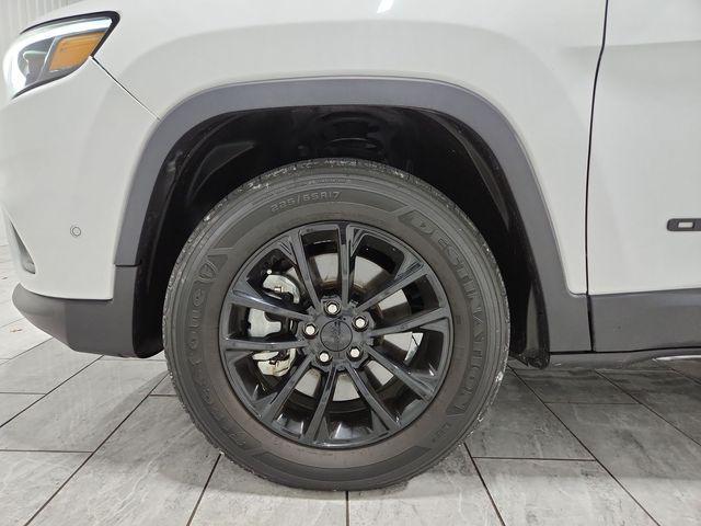 used 2023 Jeep Cherokee car, priced at $21,672