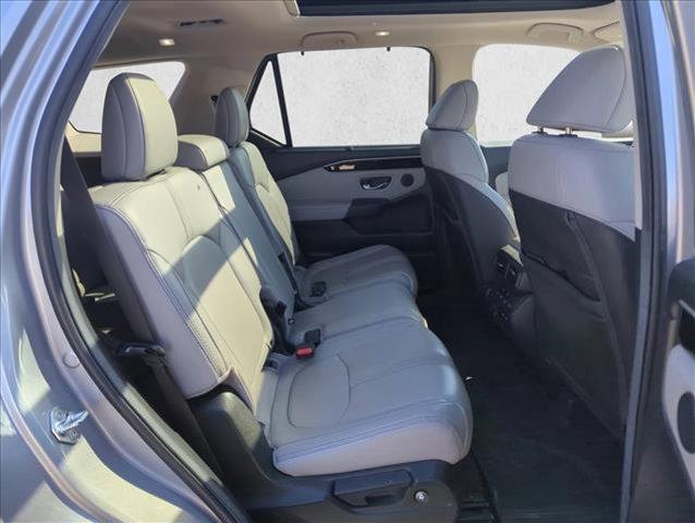 used 2024 Honda Pilot car, priced at $34,990