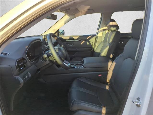 new 2025 Honda Pilot car, priced at $46,442