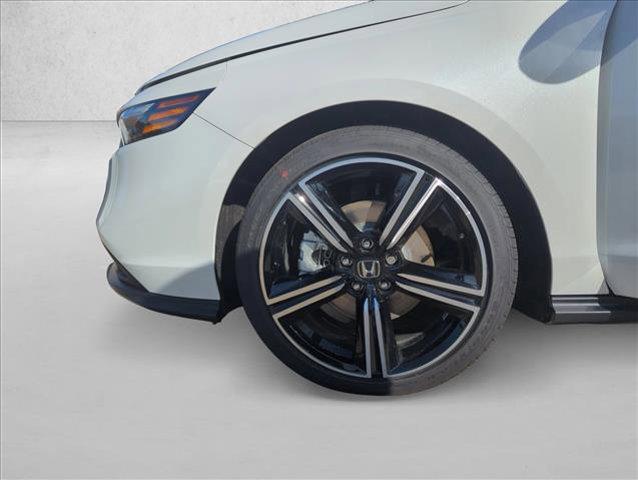 new 2025 Honda Accord Hybrid car, priced at $33,700