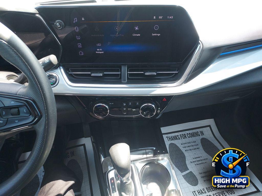 used 2025 Chevrolet Trax car, priced at $21,276