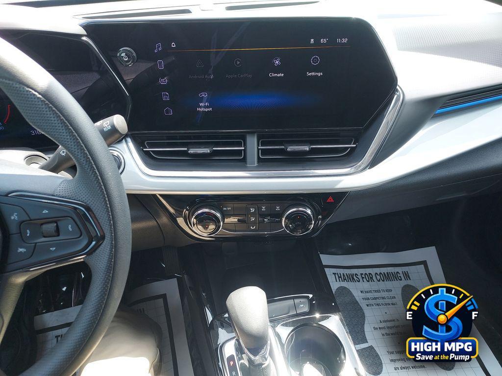 used 2025 Chevrolet Trax car, priced at $21,276