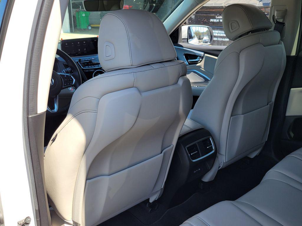 used 2025 Acura RDX car, priced at $41,694
