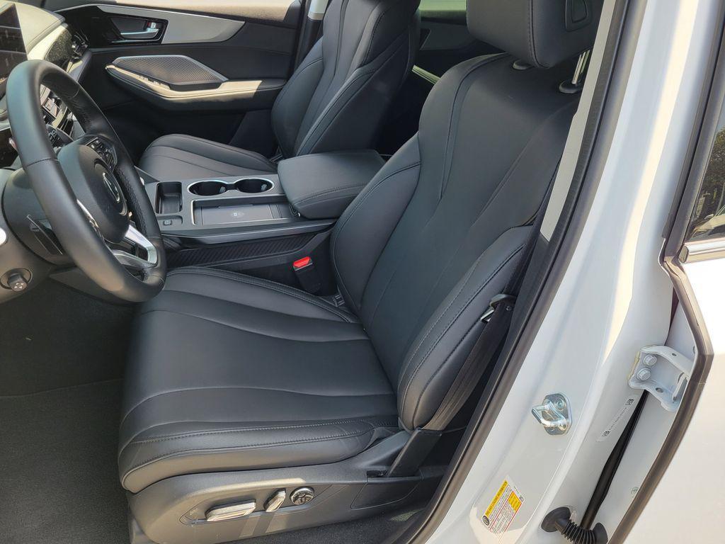 used 2025 Acura MDX car, priced at $45,583