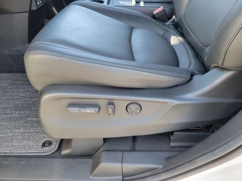 used 2025 Honda Odyssey car, priced at $37,500
