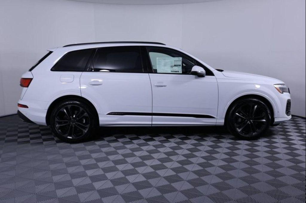 new 2026 Audi Q7 car, priced at $79,005