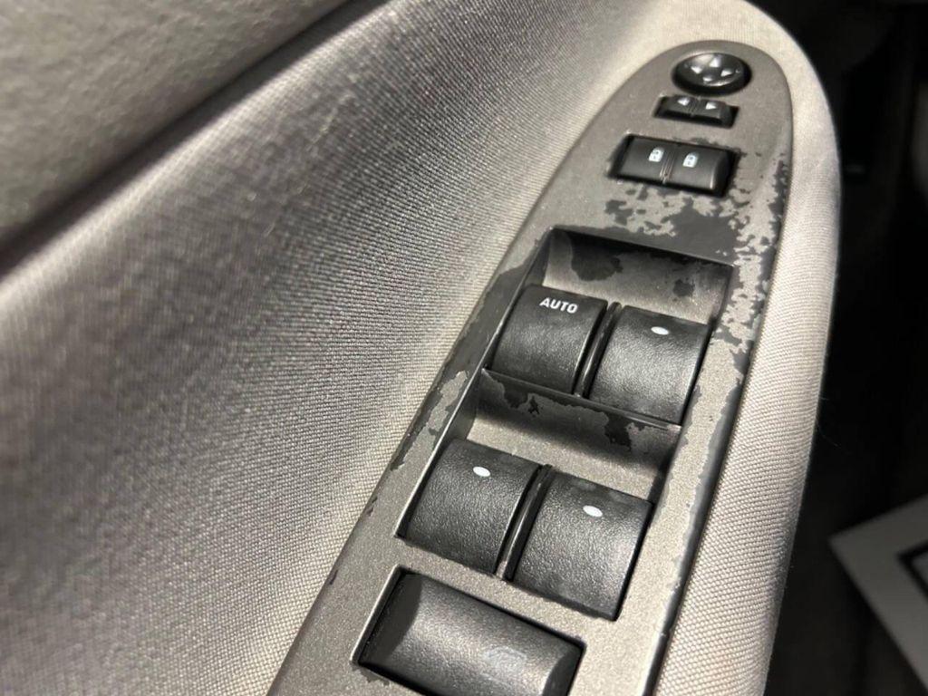 used 2006 Chevrolet Cobalt car, priced at $2,447