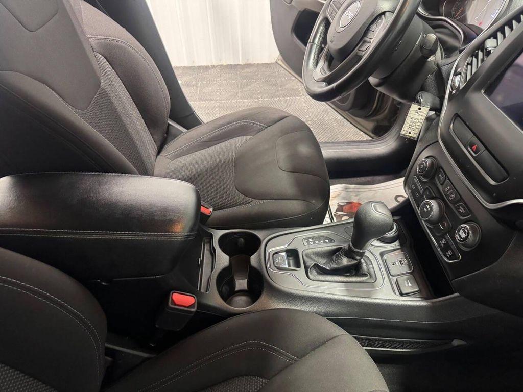 used 2019 Jeep Cherokee car, priced at $9,980