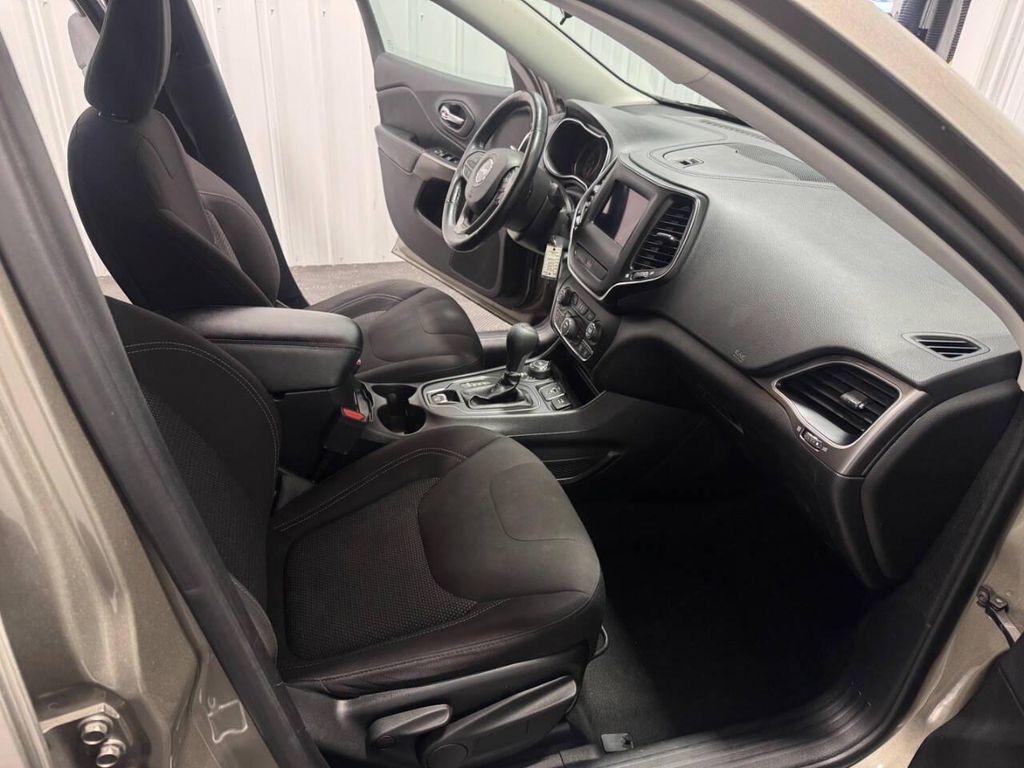 used 2019 Jeep Cherokee car, priced at $9,980