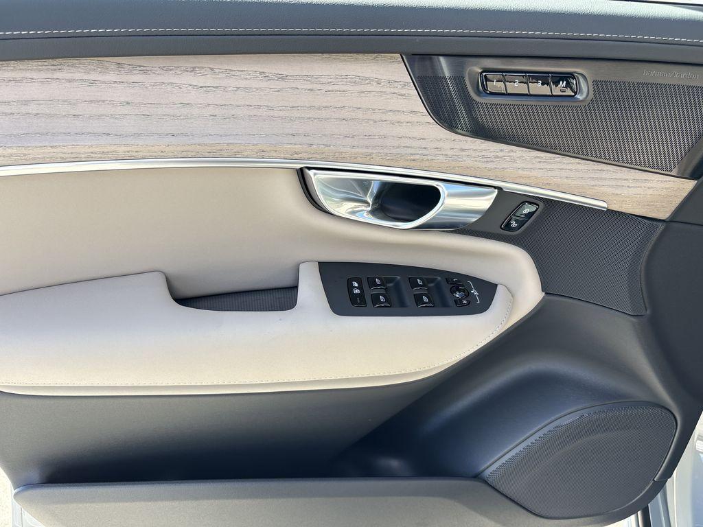 new 2026 Volvo XC90 car, priced at $62,825