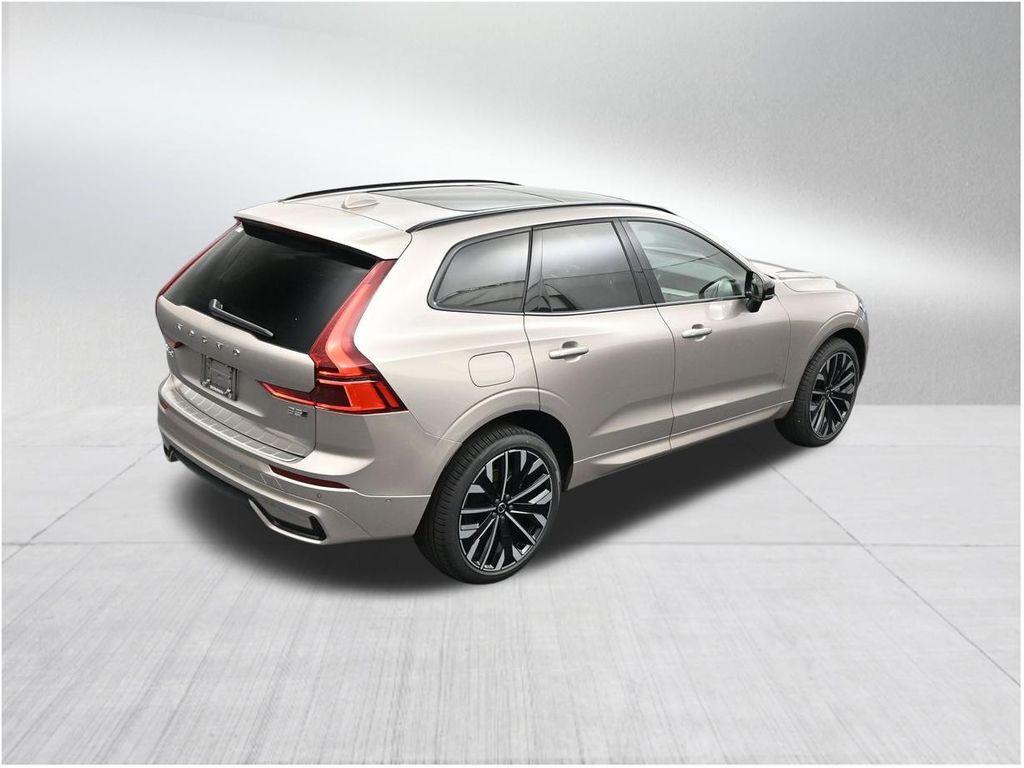 new 2026 Volvo XC60 car, priced at $62,685