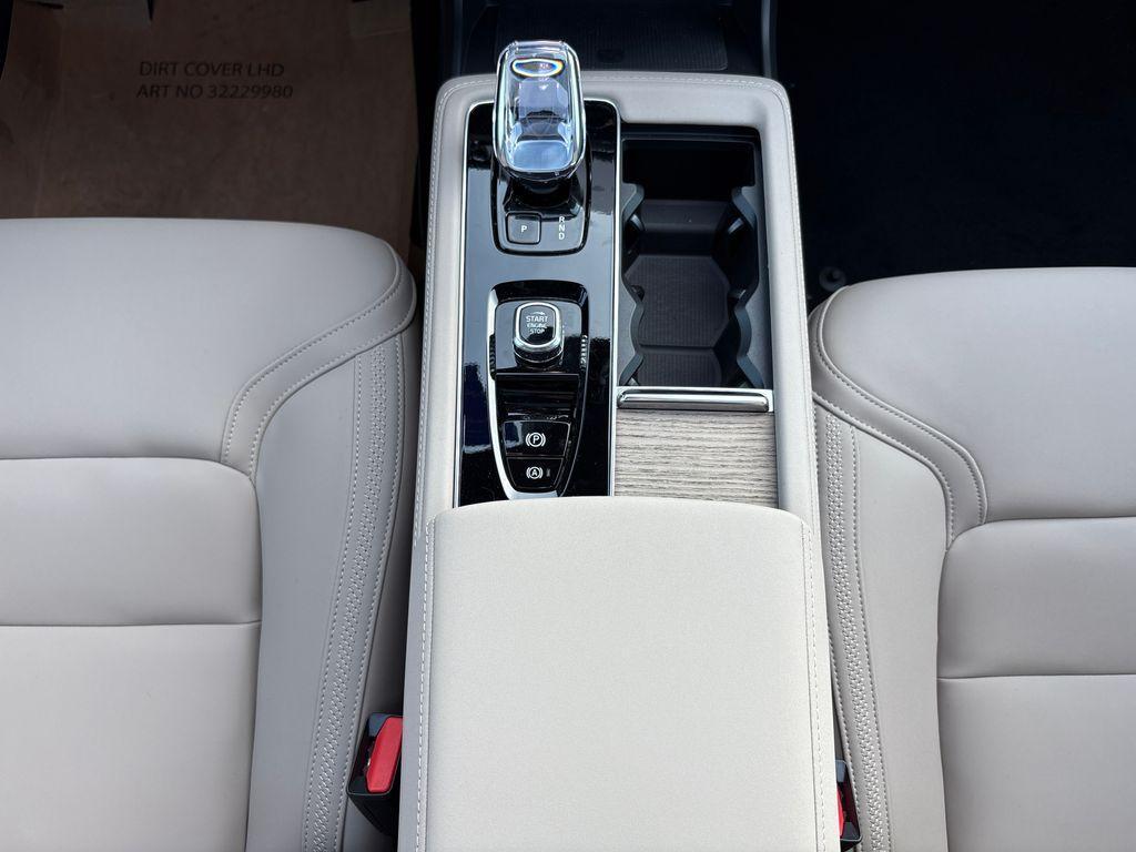 new 2026 Volvo XC90 Plug-In Hybrid car, priced at $81,995
