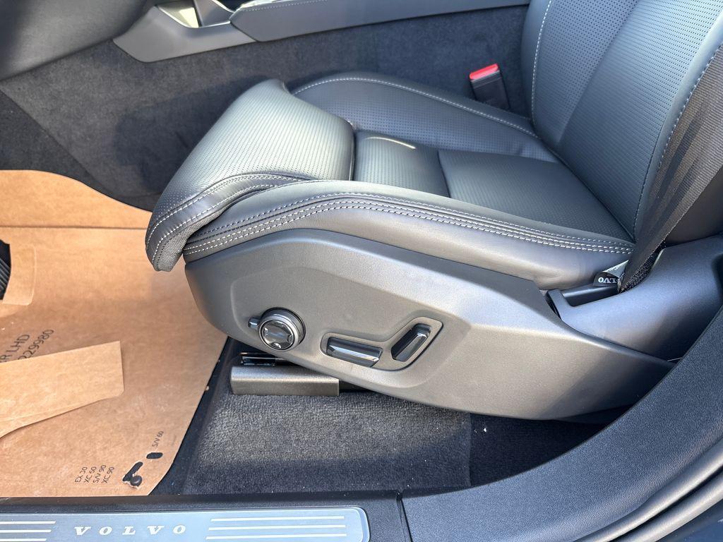 new 2026 Volvo XC90 car, priced at $68,445