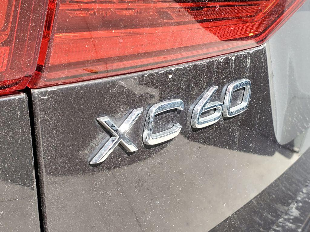 used 2022 Volvo XC60 car, priced at $26,990