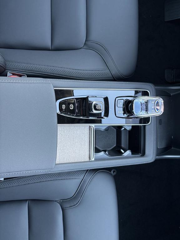 new 2026 Volvo XC90 car, priced at $59,445