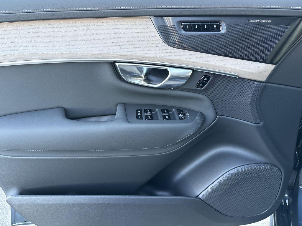 new 2026 Volvo XC90 car, priced at $59,445