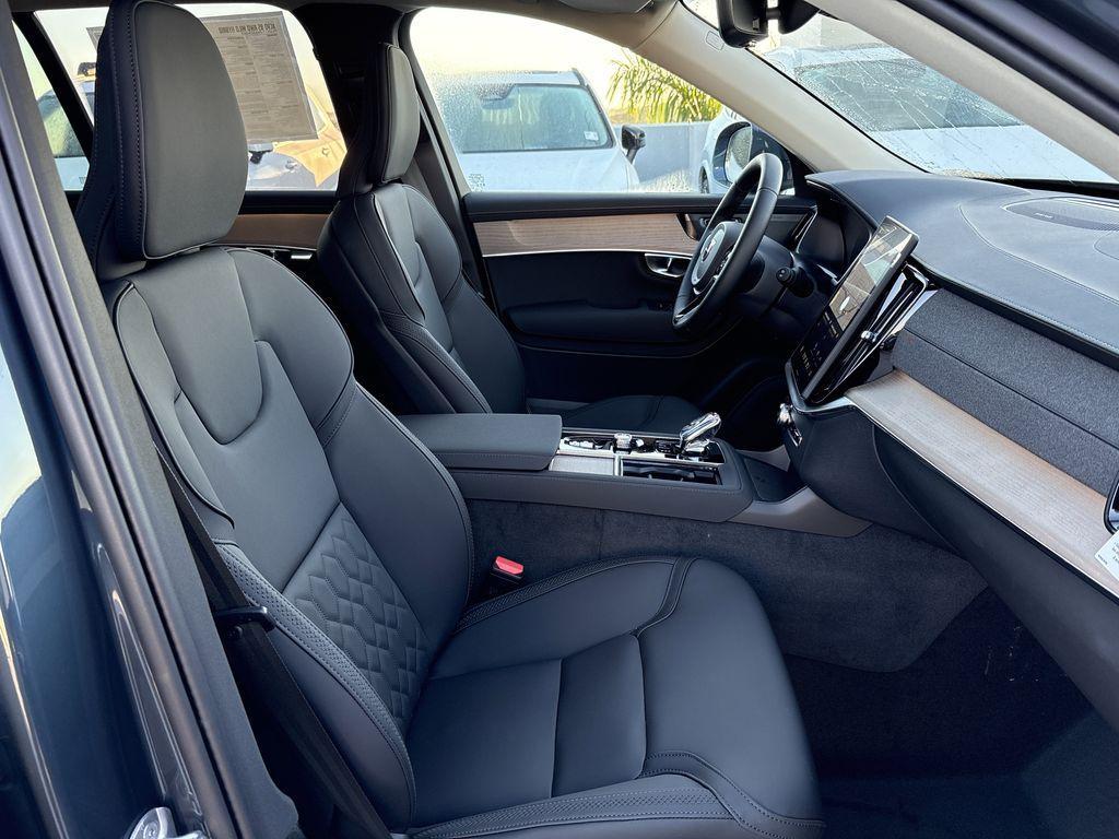 new 2026 Volvo XC90 car, priced at $59,445