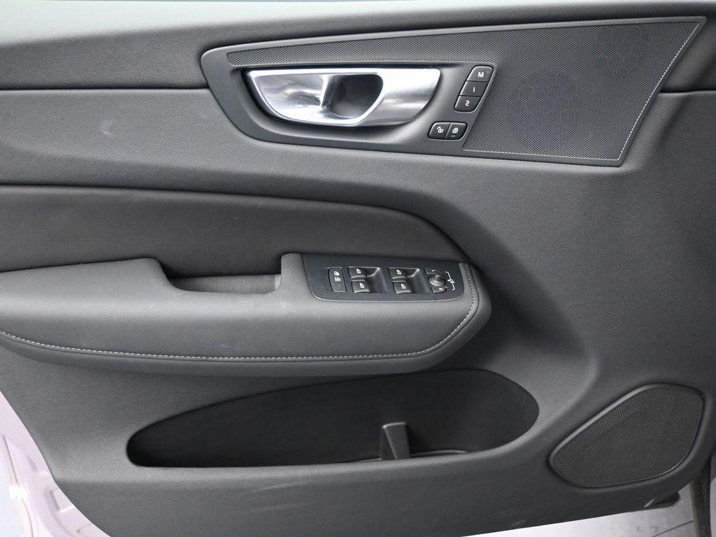 new 2026 Volvo XC60 car, priced at $44,745
