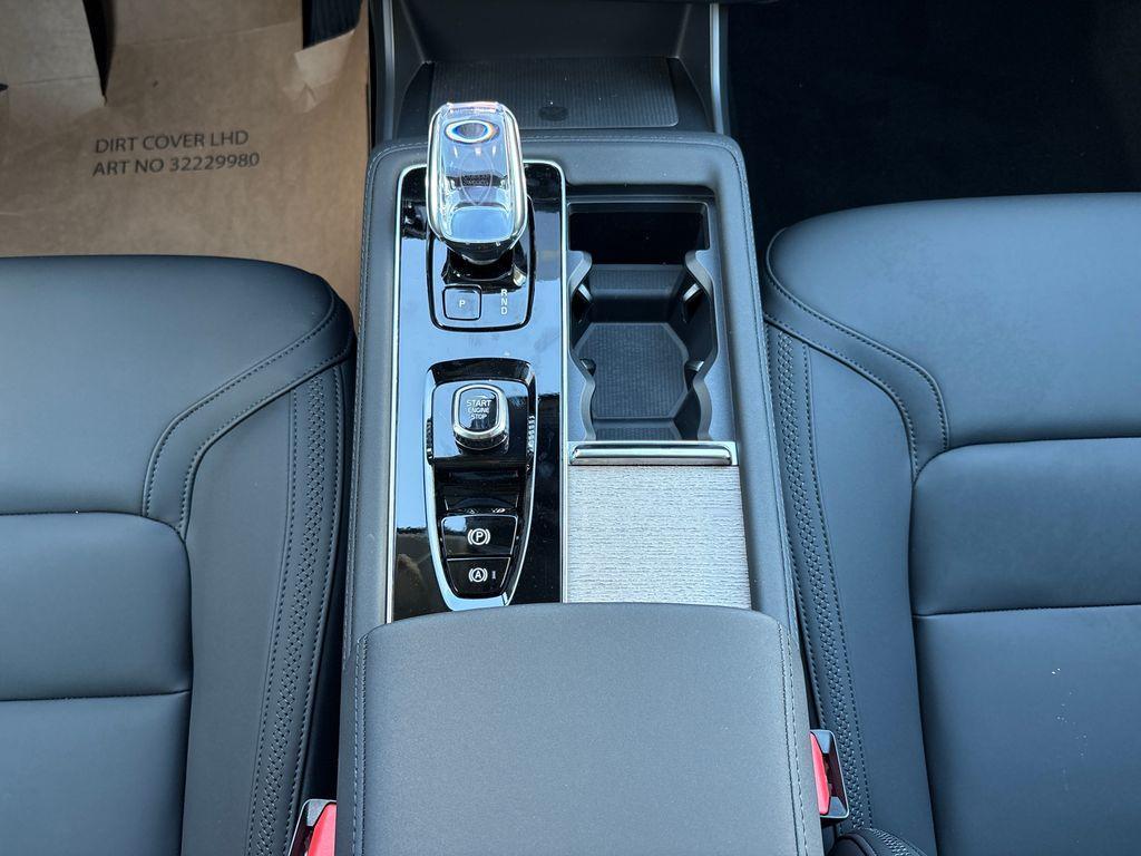 new 2026 Volvo XC90 car, priced at $70,245