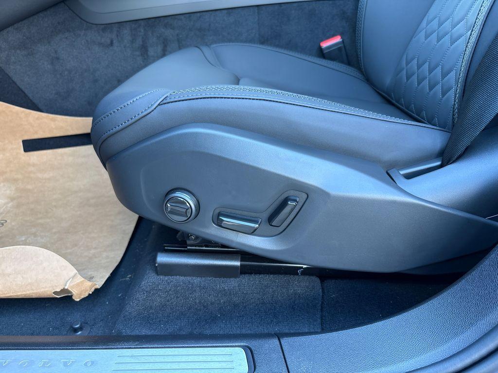 new 2026 Volvo XC60 car, priced at $48,595