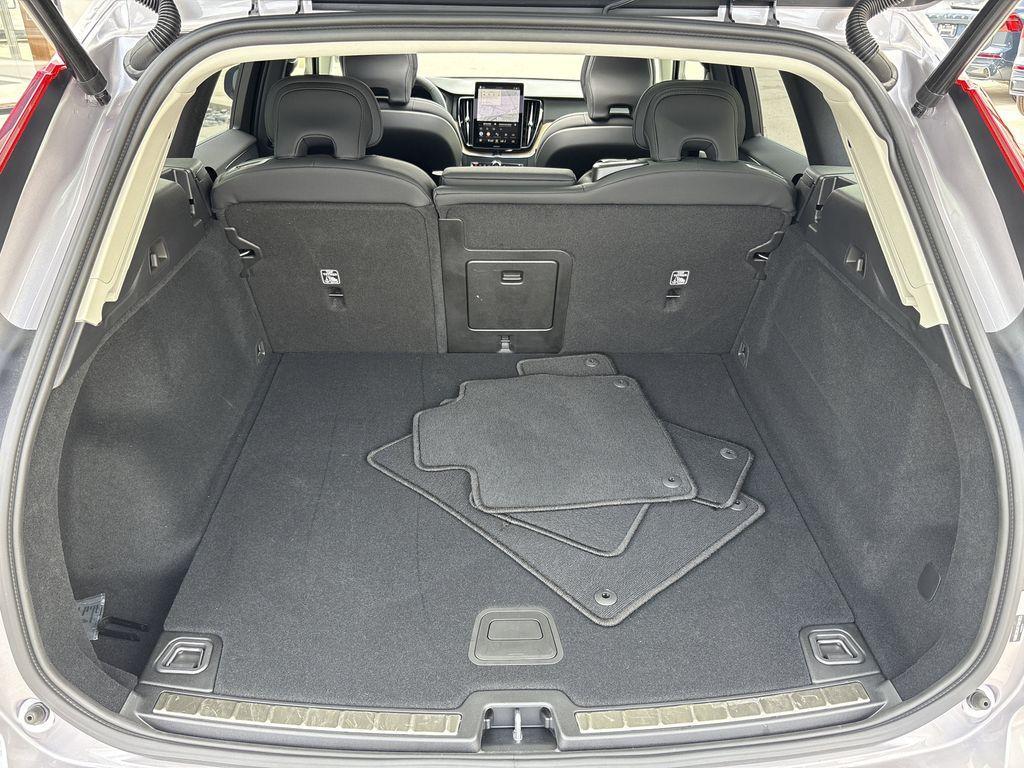 new 2026 Volvo XC60 car, priced at $49,695