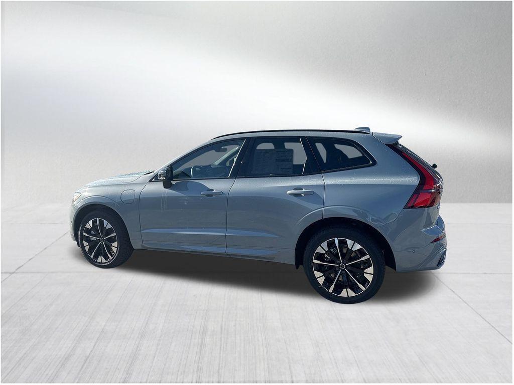 new 2026 Volvo XC60 Plug-In Hybrid car, priced at $66,285