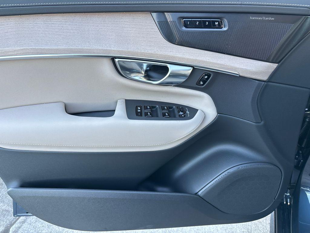 new 2026 Volvo XC90 car, priced at $64,045