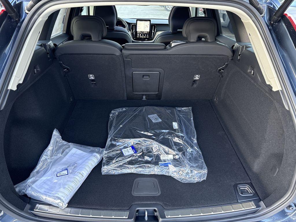 new 2026 Volvo XC60 car, priced at $50,695