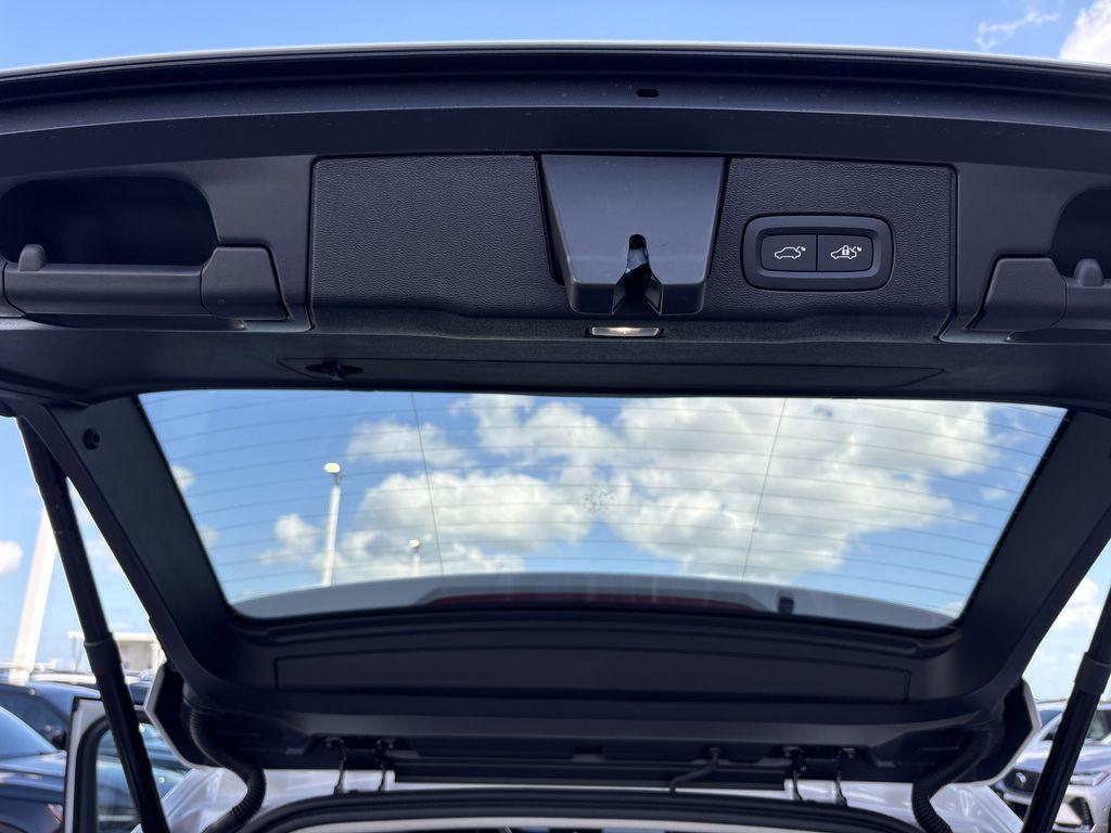 new 2026 Volvo XC60 car, priced at $55,295