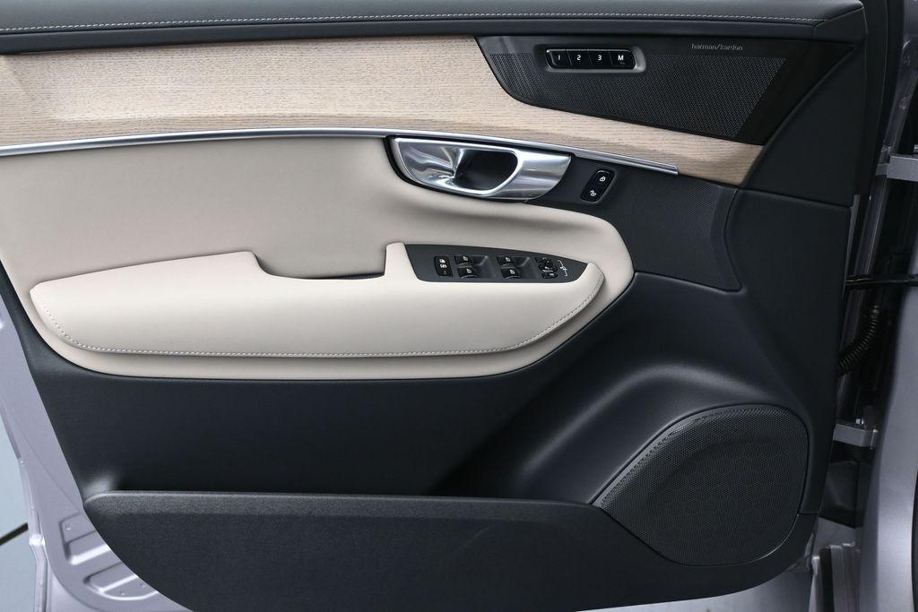 new 2026 Volvo XC90 car, priced at $64,075