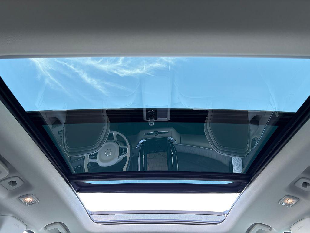 new 2026 Volvo XC90 Plug-In Hybrid car, priced at $83,875