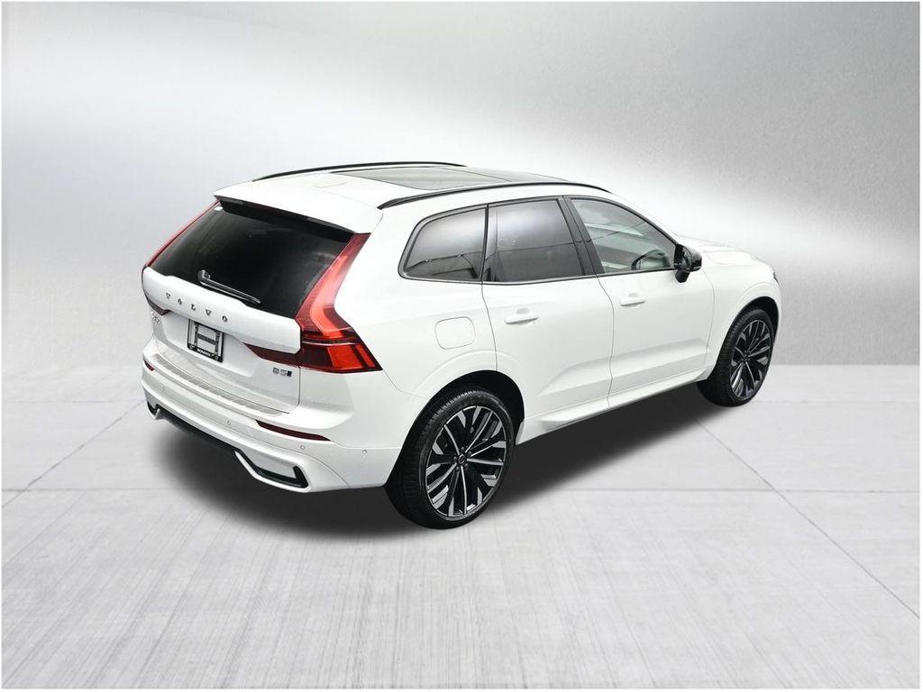new 2026 Volvo XC60 car, priced at $62,685