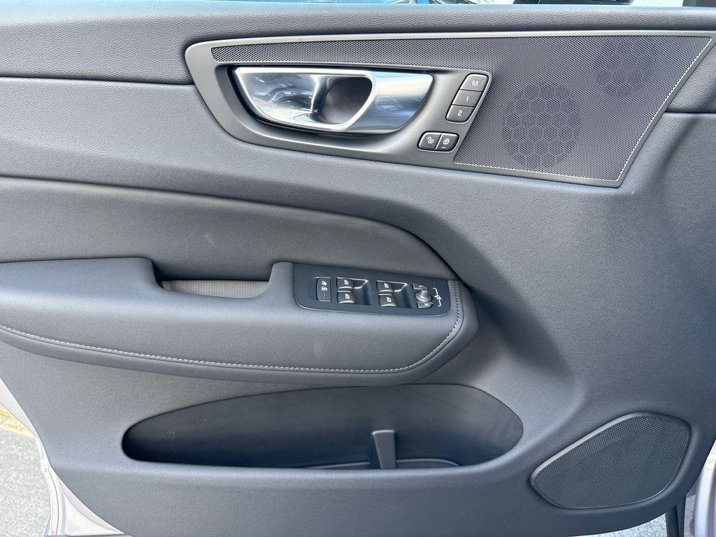 new 2026 Volvo XC60 car, priced at $51,095