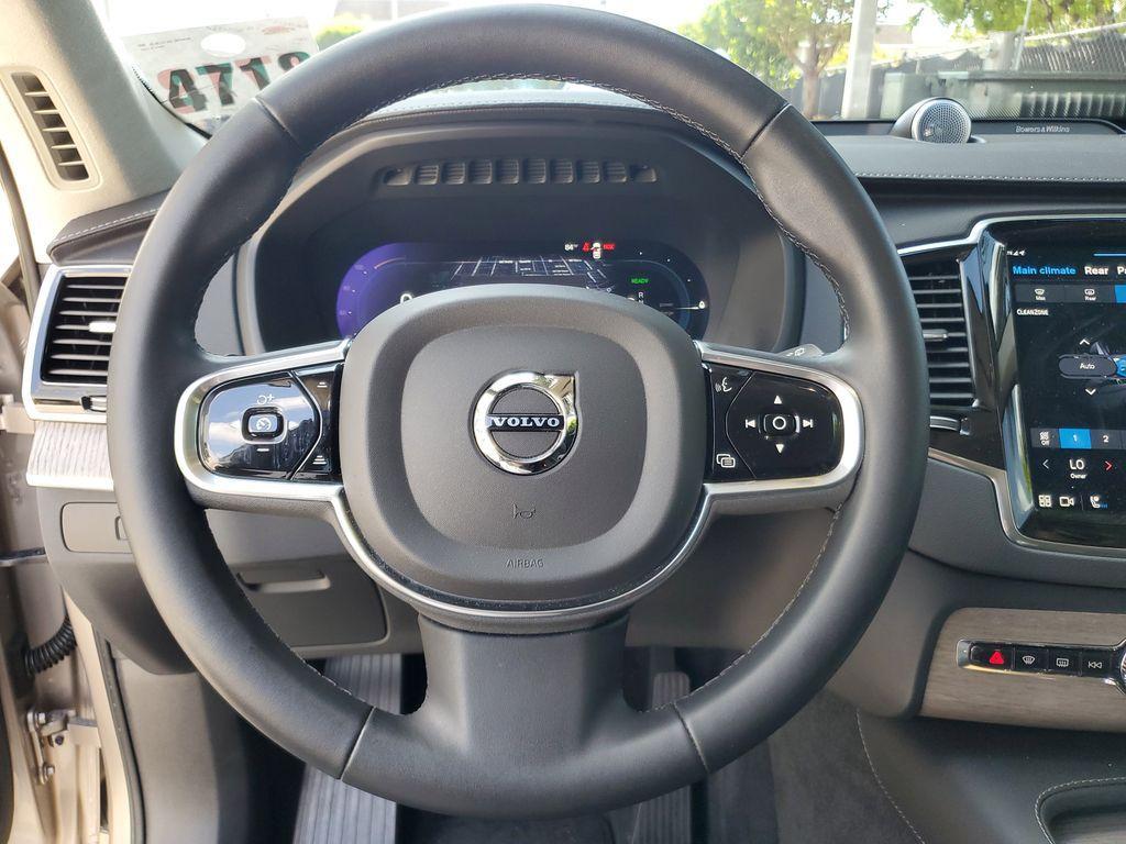 2023 Champagne Volvo XC90 Recharge Plug-In Hybrid