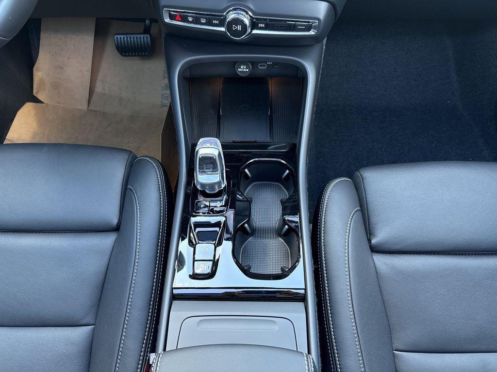 new 2026 Volvo XC40 car, priced at $50,595