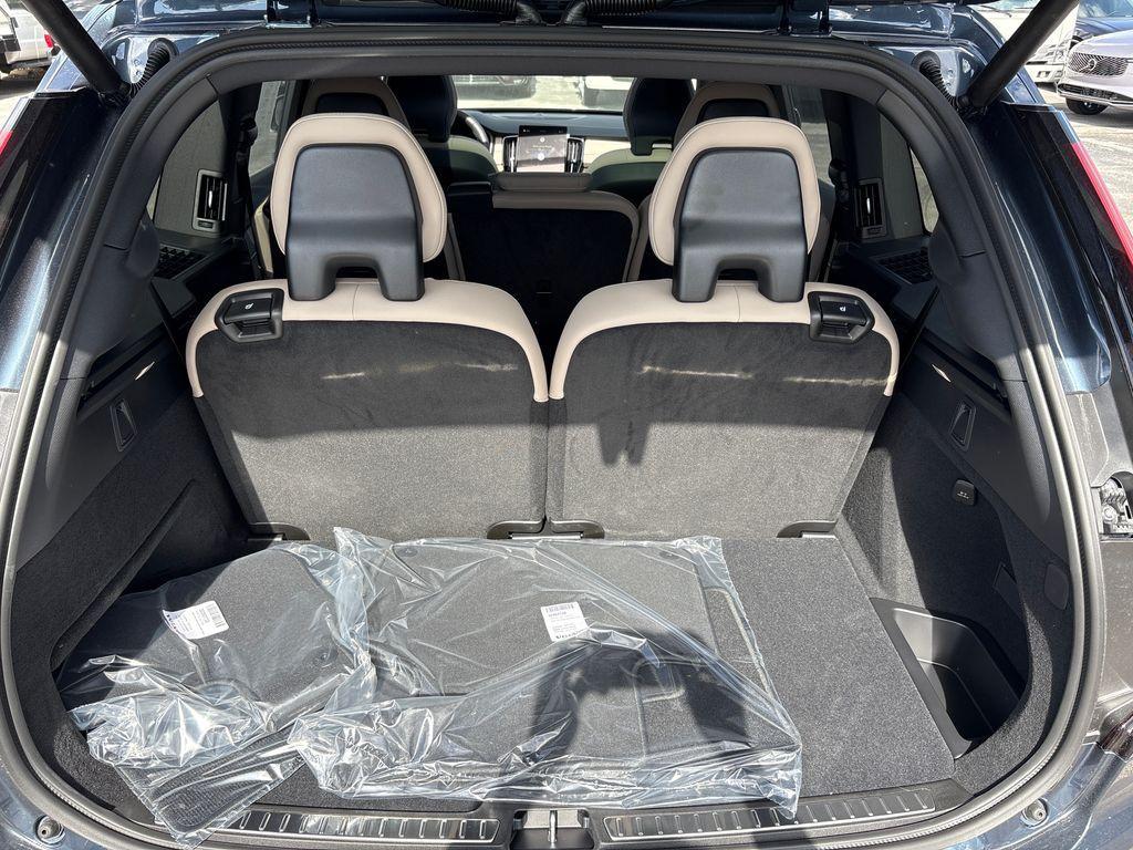 new 2026 Volvo XC90 car, priced at $68,395