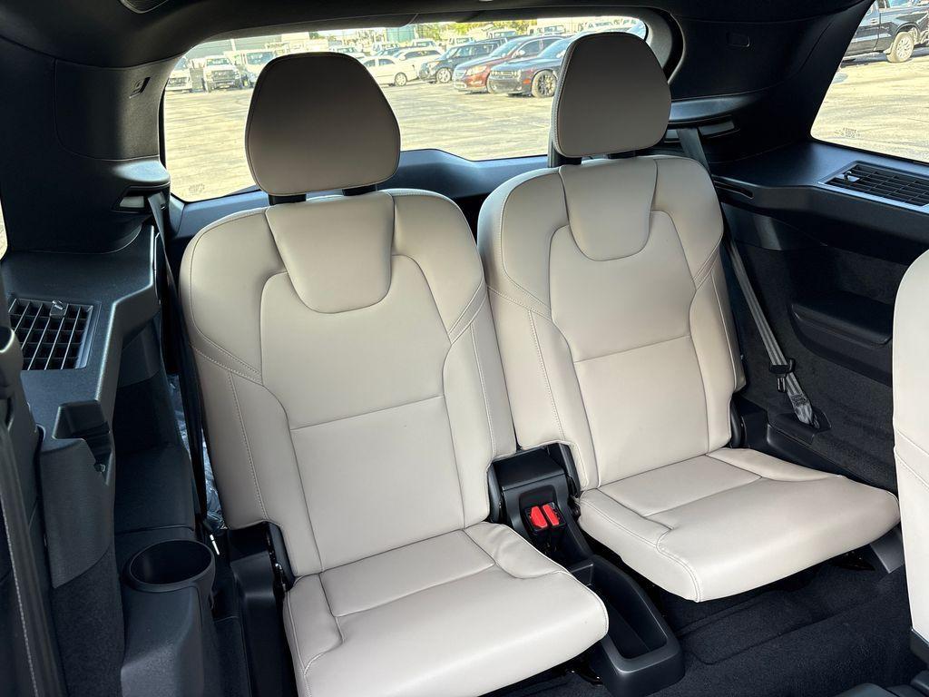new 2026 Volvo XC90 Plug-In Hybrid car, priced at $80,125